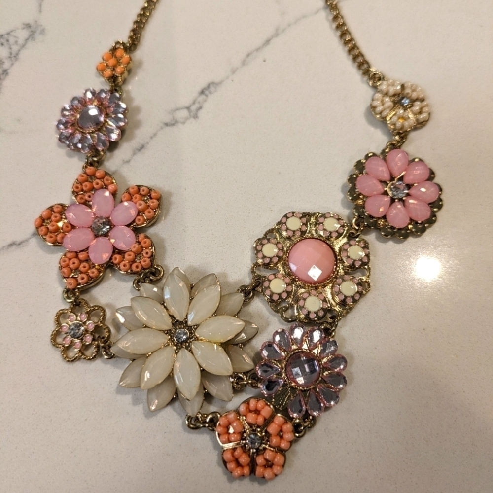Summer Floral Statement Necklace Flower Gold tone